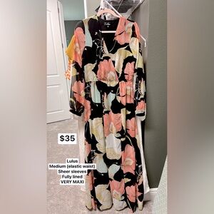 Lulu’s dark floral maxi dress. Fully lined. EUC. Smoke, pet free home.Medium.